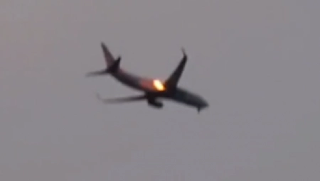 EPSKA DRAMA Sve zbog ptice: Zapalio se avion sa fudbalerkama Arsenala (FOTO)