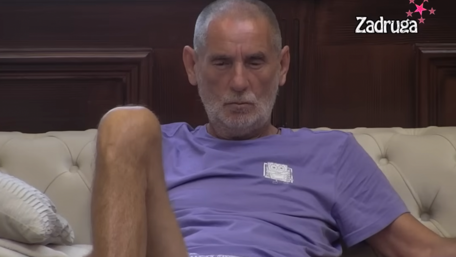 OVAKO IZGLEDA ĆERKA LEPOG MIĆE A evo zbog čega se ona i njena majka ne pojavljuju u medijama, imaju ovakav dogovor sa njim!