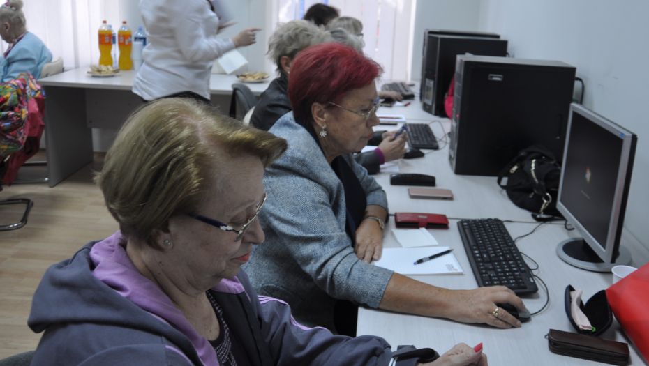 NOVA ZNANjA ZA SENIORE SA SAVSKOG VENCA- BESPLATNI KURSEVI ZA PENZIONERE