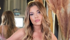 KIJA KOCKAR U NEVIĐENOM IZDANJU U javnosti se pojavila samo u brushalteru, go stomak, a grudi u prvom planu (FOTO)