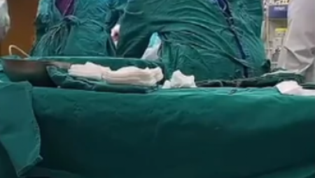 OGLASIO SE "NARODNI FRONT" Suspednovana medicinska sestra koja je uživo prenosila porođaj