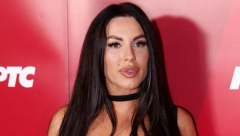 "DECA SU ME CEPALA, PLJUVALA I GURALA" Potresna ispovest Seke Aleksić ledi krv u žilama, prošla kroz agoniju i pakao, evo šta su joj sve radili!