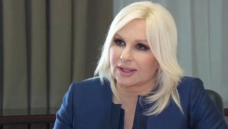 ZORANA MIHAJLOVIĆ POSTALA ZVEZDA TAJKUNSKIH MEDIJA Bivšoj ministarki prva adresa Nova S! (VIDEO)