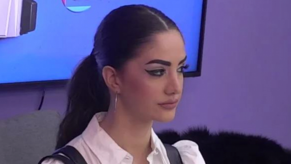 "DA LI JE NORMALNA, ONA JE HODAJUĆI BLAM" Anđela Đuričić otkrila gde ide posle "Zadruge", odlučila da Zvezdana zameni sa ovim muškarcem!