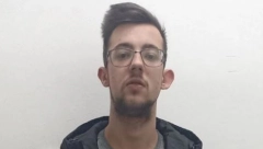 VREBAO IZ MRAKA, STAVLJAO MARAMICU NA USTA ŽRTVAMA Na ovim lokacijama je manijak napadao devojke