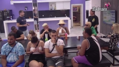 MAJA IZNELA ZVEZDANOVU INTIMU Slavnić će propasti u zemlju, mislila da kamere ne snimaju, otkrila sramne stvari