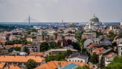 SREĆAN DRŽAVNI UDAR! Direktor škole napravio neviđen gaf, smeje mu se cela Srbija (FOTO)