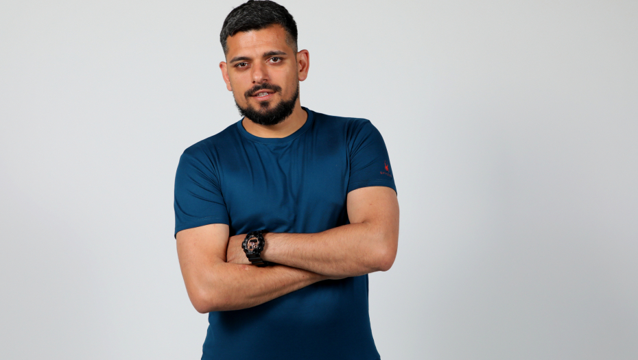 BORA SANTANA NIKAD BRUTALNIJE O ZADRUGARIMA Izneo sav Anđelin prljav veš i intimu, a onda raskrinkao Anu i Zvezdana, skandal!