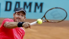 DUCI PRIREDIO NOVU SENZACIJU Lajović se kockao, pa srušio Nadalovog učenika