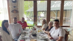 SVI NA NOGAMA U DOMU DEJANA DRAGOJEVIĆ Veliko slavlje, podelio emotivnu fotografiju, stižu reakcije sa svih strana