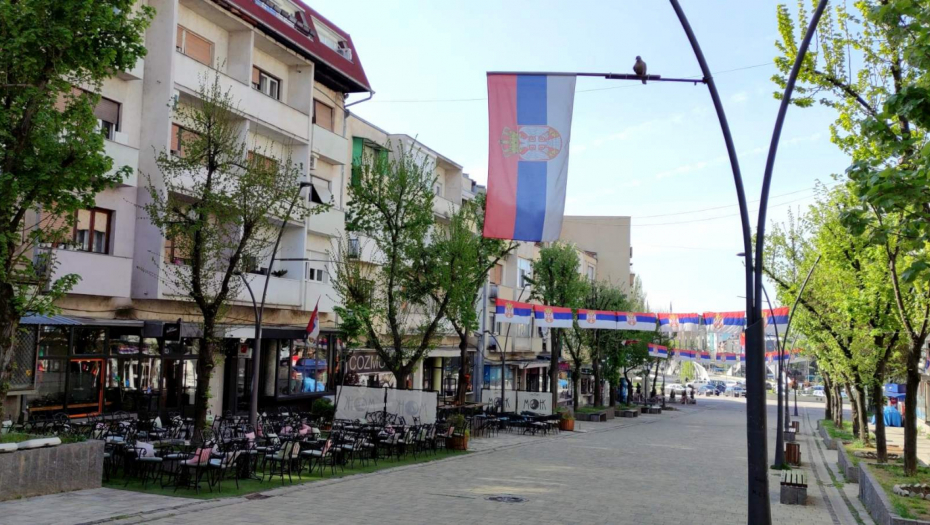 Albanci kamenovali srpsku školu u Kosovskoj Kamenici, roditelji u panici