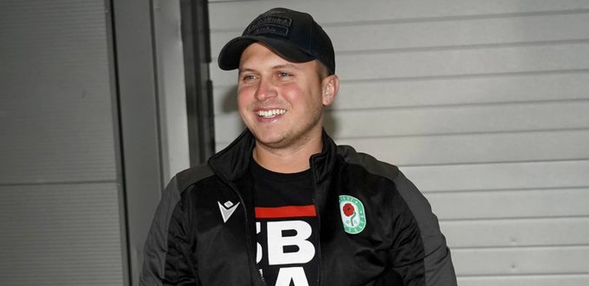 EVO ZBOG ČEGA JE STEFAN KARIĆ BIO HAPŠEN PRE 8 GODINA Počinio krivično delo i nosio nanogicu, a onda mu se desio veliki preokret u životu!