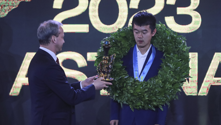KARLSEN DOBIO NASLEDNIKA Ding Ližen je 17. prvak sveta u šahu
