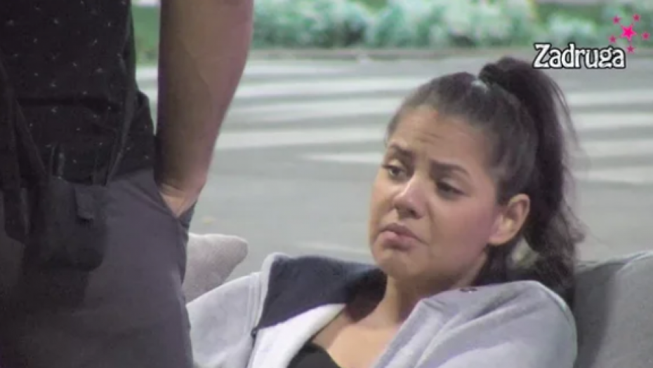 OPTUŽIO JE DA SE BAVI PROSTITUCIJOM Dragić nastavio da ponižava Sanu, ona mu žestoko zapretila, pa najavila tužbu!