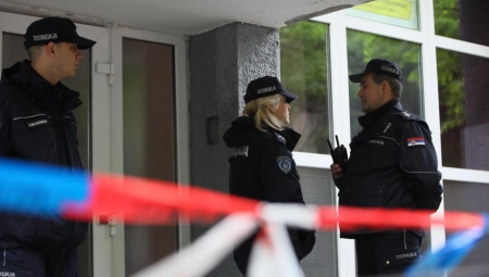 ''IZVINJAVAMO SE GLEDAOCIMA'' - NASTAVNICA ISTORIJE JE ŽIVA: Stigao demanti o smrti teško ranjene nastavnice na Vračaru