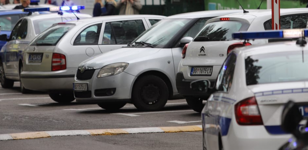 EPILOG SLUČAJA NAPADA U GIMNAZIJI ''RUĐER BOŠKOVIĆ'' Određen pritvor osumnjičenoj devojčici za pokušaj ubistva vršnjaka i profesorke