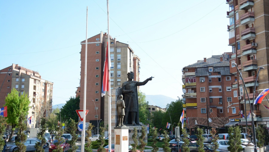 PUNA PODRŠKA PREDSEDNIKU VUČIĆU IZ OPŠTINE BILEĆA Vujović: Branićemo, i životom ako treba, bilo koji komad srpskog neba! (FOTO)