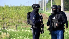 OVO ORUŽJE JE PRONAĐENO U VIKENDICI MASOVNOG UBICE Spektakularna akcija srpske policije (VIDEO)