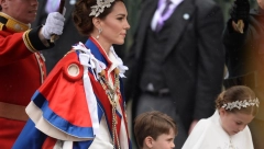 ALAL VERA KEJT MIDLTON Nakitom odala počast princezi Dajani i kraljici Elizabeti