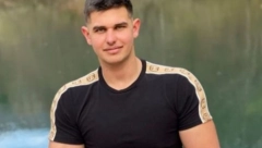 OTAC MONSTRUMA IZ MLADENOVCA NAJOPUŠTENIJE SLAVIO ĐURĐEVDAN Dok cela Srbija tuguje zbog žrtava, Urošev tata kupuje namirnice!