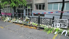 POTRESNA OBJAVA MAJKE O UBIJENOM RADNIKU OBEZBEĐENJA Čika Dragan je nosio na rukama mog sina kada se povredio, da ne gubi nastavu! (FOTO)