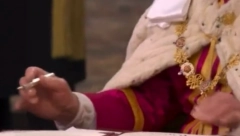 DETALJ KOJI JE SVIMA ZAPAO ZA OKO Scena iznerviranog Čarlsa postala je hit na društvenim mrežama (VIDEO)