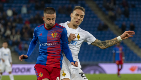 VELIKI HUMANISTA ODUŠEVIO SRBIJU Fudbaler pogodak u Kini posvetio svim žrtvama pucnjave (VIDEO)