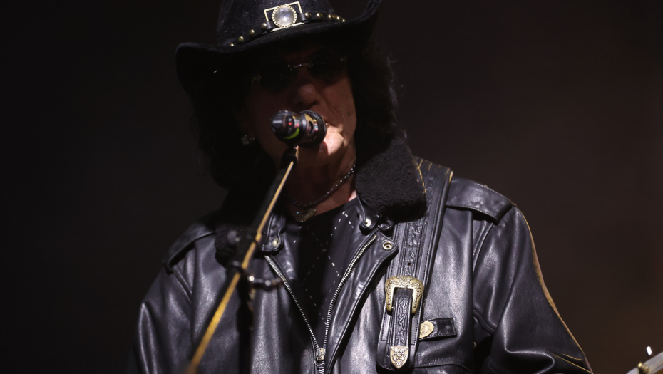 MILIĆ VUKAŠINOVIĆ SUTRA IDE NA OPERACIJU SRCA Rokeru će biti ugrađeni stentovi, a evo kako se on oseća