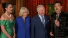 KRALJ ČARLS U "AMERIČKOM IDOLU" "Samo sam hteo da proverim koliko dugo ćete koristiti ovu sobu"