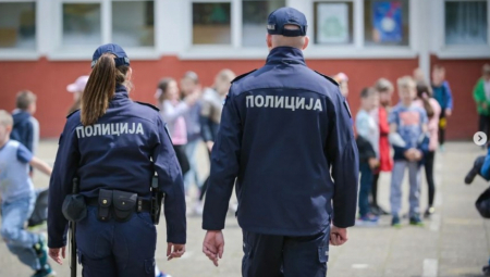 OGLASIO SE MUP O POJAČANOM PRISUSTVU POLICIJE U ovo vreme će policajci biti prisutniji u školama