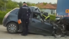 VOZAČ (37) ZAKUCAO SE U PARKIRANI KAMION, NIJE MU BILO SPASA Detalji teškog udesa na ibarskoj magistrali