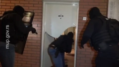 ŽELJANA, BOSILJKA I DARIJA NA INTERNETU DELILE OGLASE ZA PROSTITUCIJU Otkrivamo ko su uhapšeni koji su podvodili devojke, među uhapšenima i tri žene (FOTO/VIDEO)