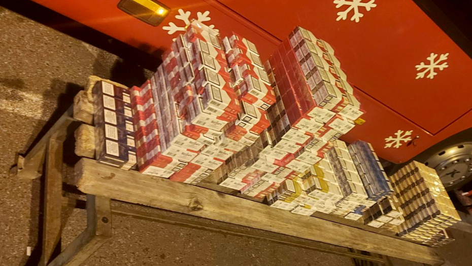 POLICIJA MU NAŠLA TOVAR SKRIVEN U VENTILACIONIM OTVORIMA Uhapšen vozač autobusa iz Bujanovca! (FOTO)