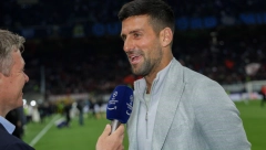 NOVAČE, MOŽE LI AUTOGRAM? Đokoviću je prišao on i zamolio ga da mu se potpiše na kačket - Noletova reakcija je sjajna (FOTO)