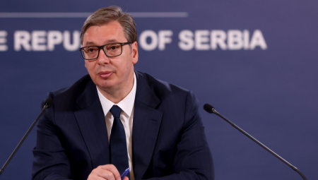 VUČIĆ STIGAO U SLOVAČKU Sledi sastanak sa Ficom i Orbanom u Komarnu