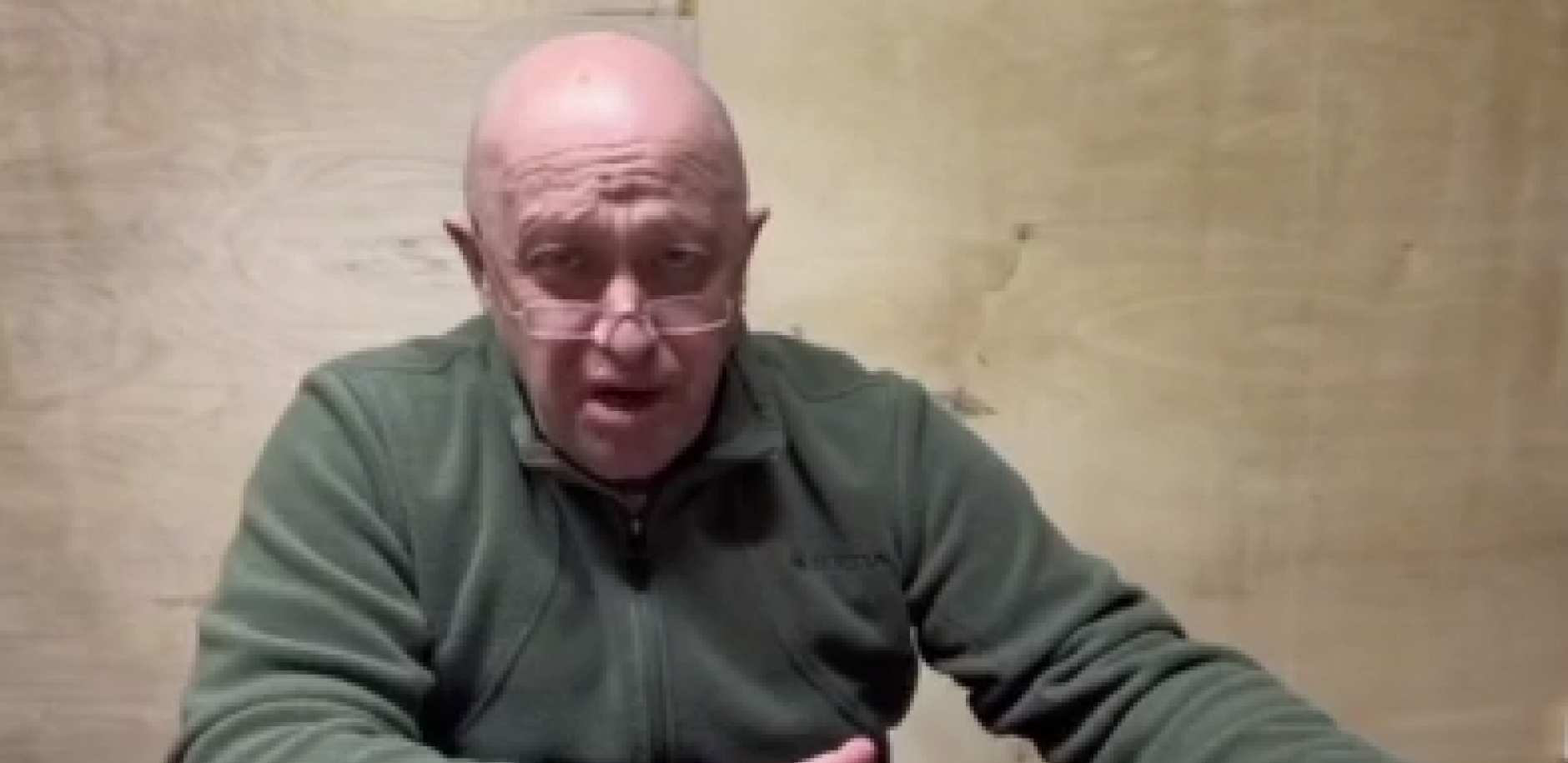 "TO ĆE BITI POSTEPENO OPKOLJAVANJE" Prigožin progovrio o "taktičkom povlačenju“ ruske vojske (VIDEO)