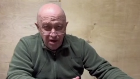 "TO ĆE BITI POSTEPENO OPKOLJAVANJE" Prigožin progovrio o "taktičkom povlačenju“ ruske vojske (VIDEO)