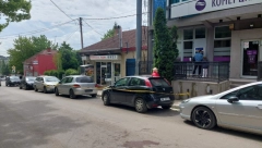 DETALJI PUCNJAVE U SEVERNOJ MITROVICI Dvoje Srba ranjeno, napadač im pucao u noge!