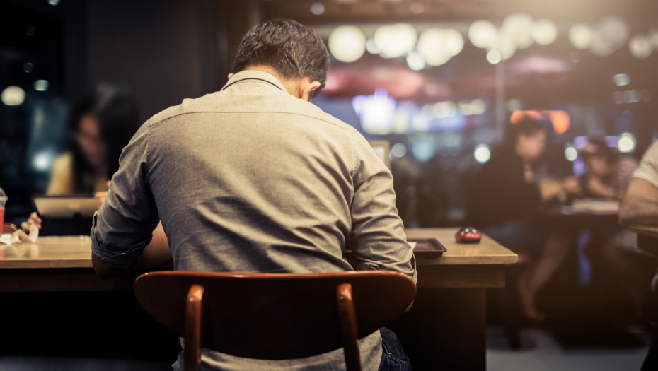 DAO JE KONOBARU 57 EVRA, A DOŽIVEO ŠOK: Srbinu presela večera u Grčkoj! Podli trik!