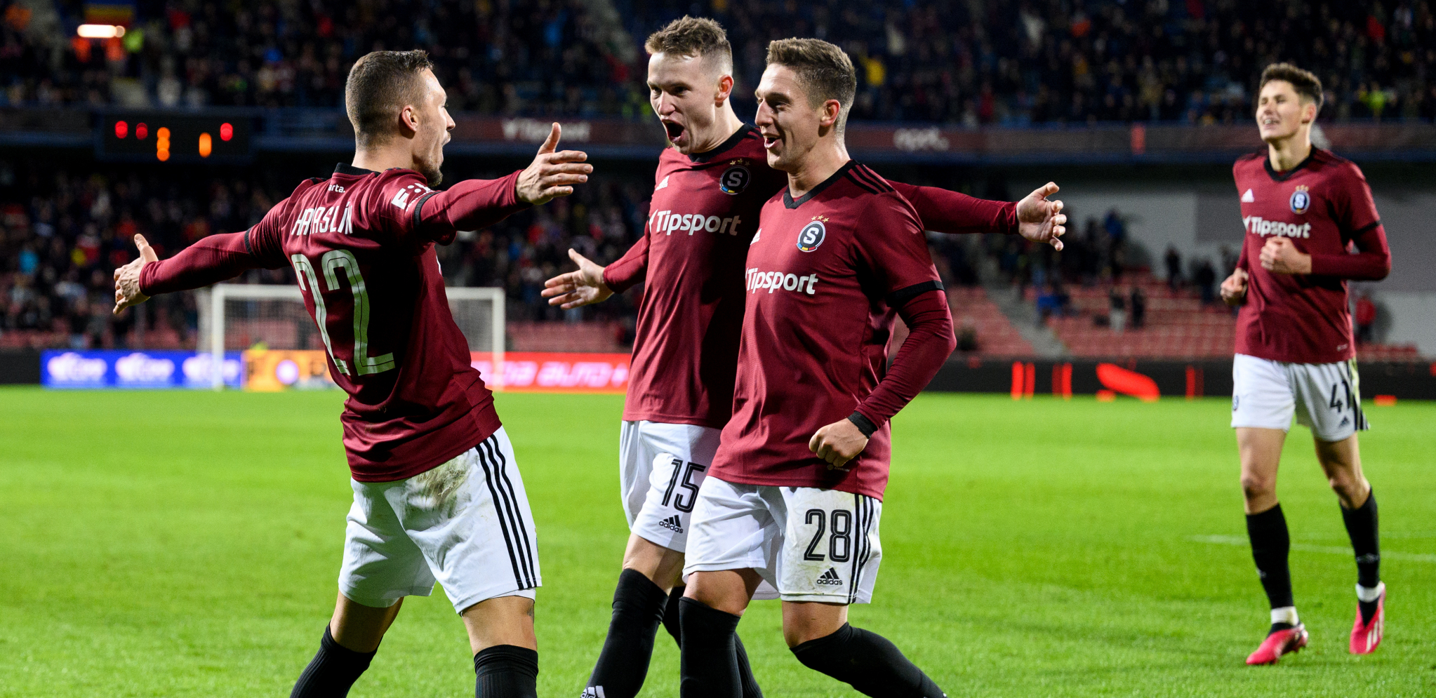 LUDILO U PRAGU PO MERI ŠAMPIONA SRBIJE Zvezda se raduje pobedi Sparte, evo što to tačno znači po crveno-bele (VIDEO)