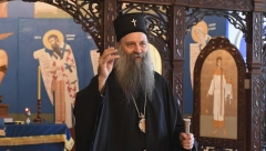 OPOZICIONI BOTOVI U ZVERSKOM NAPADU NA SPC Treba spaliti i Srpsku pravoslavnu crkvu i Patrijarha!