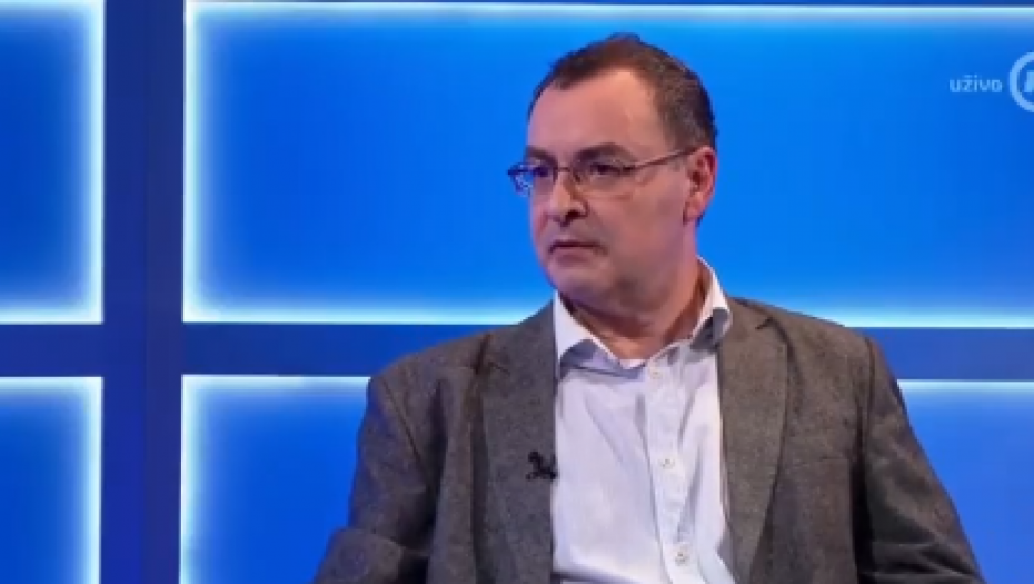 FAŠIZAM UŽIVO! Bakić opasno preti: Vučića narod bira, nas narod neće! Ali možemo da ih jurimo, prebijamo, podavimo… (VIDEO)