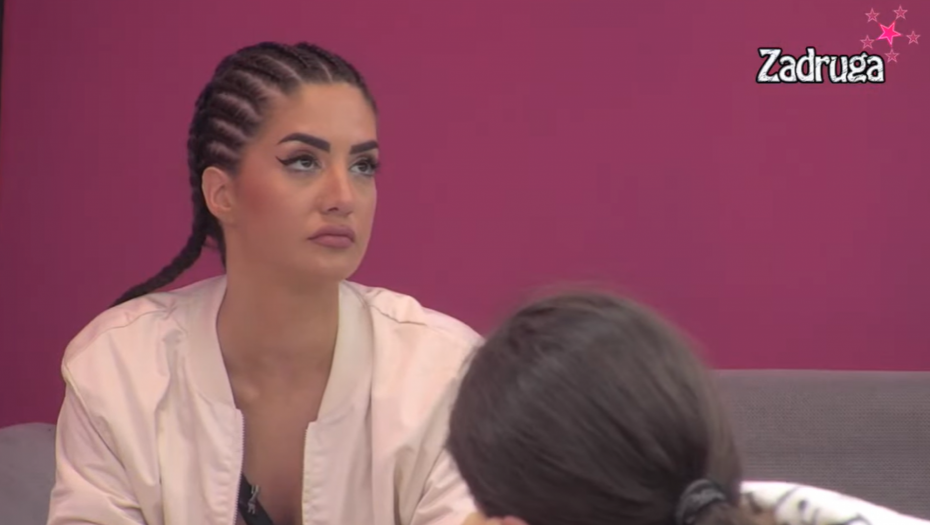 "MIRIŠE MU PR*EŽ, KO ZNA ŠTA JE SLEDEĆE" Zadrugari zaprepašćeni Anđelinim postucima, Ana i Maja zanemele, a onda iznele šok detalje