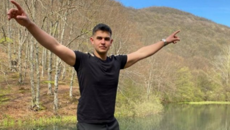 MONSTRUMU IZ MLADENOVCA ZABRANILI POSETE ZBOG PREBIJANJA CIMERA Uroš Blažić (21) snosi posledice zbog napada na drugog pritvorenika