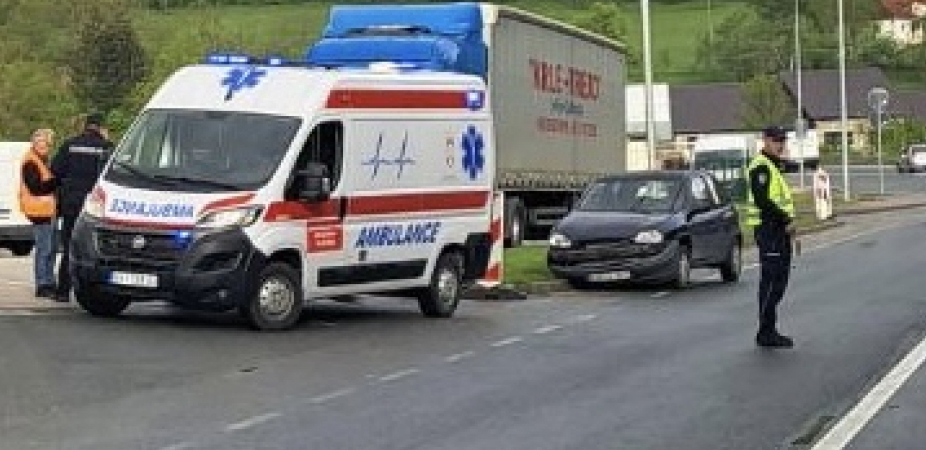DETALJI TRAGEDIJE KOD UŽICA Sa posla se vraćao kući, udario u trešnju i poginuo