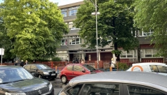 PRIPADNICI MUP-A NA TERENU, DETALJNO PROVERAVAJU SVAKI OBJEKAT Dojave o bombama stigle u osnovne i srednje beogradske škole (VIDEO)