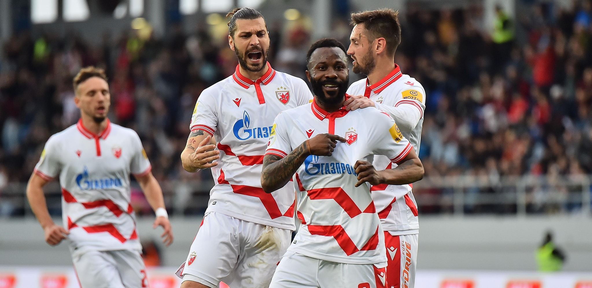 PREOKRET NA "MARAKANI" Zvezda ne da ljubimca "delija", sprema se "doživotni" ugovor