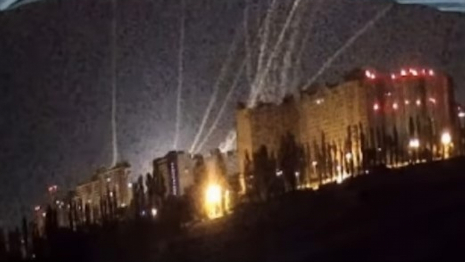 EKSPLOZIJE ODJEKUJU KIJEVOM Pola Ukrajine pod žestokim vazdušnim napadima (MAPA)