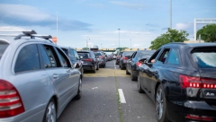 NORMALIZOVAN SAOBRAĆAJ U TUNELU PREDEJANE Na pojedinim deonicama puteva dolazi do izmena u saobraćaju zbog radova