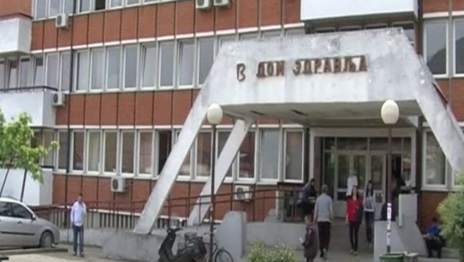 PACIJENT NOŽEM NASRNUO NA DOKTORKU Užasna scena u Vranjskom Domu zdravlja